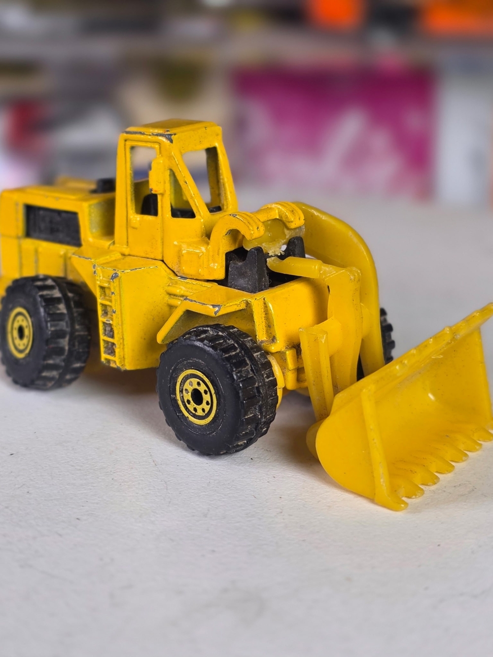 Hot Wheels Wheel Loader 1979 Yellow Malaysia Loose